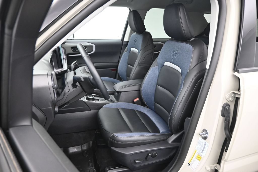 Certified 2025 Ford Bronco Sport Outer Banks w/ Outer Banks Tech Package+ AWD/4WD image 16