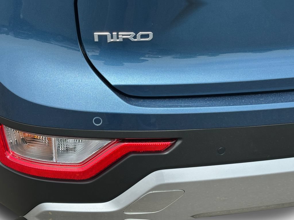 New 2026 Kia Niro EX FWD image 8
