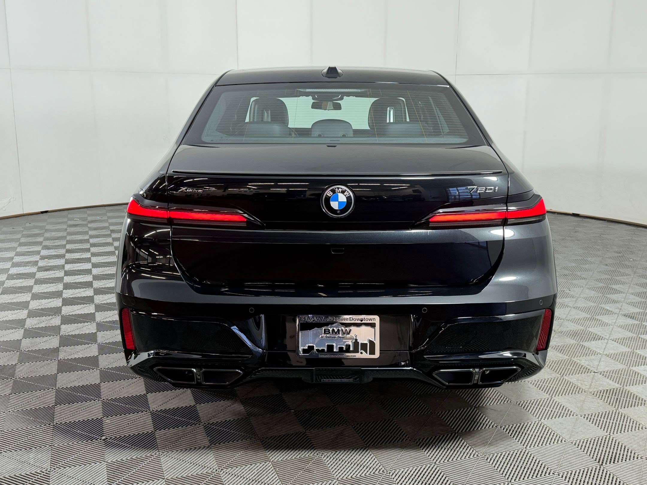 Used 2024 BMW 760i xDrive 760i xDrive image 10