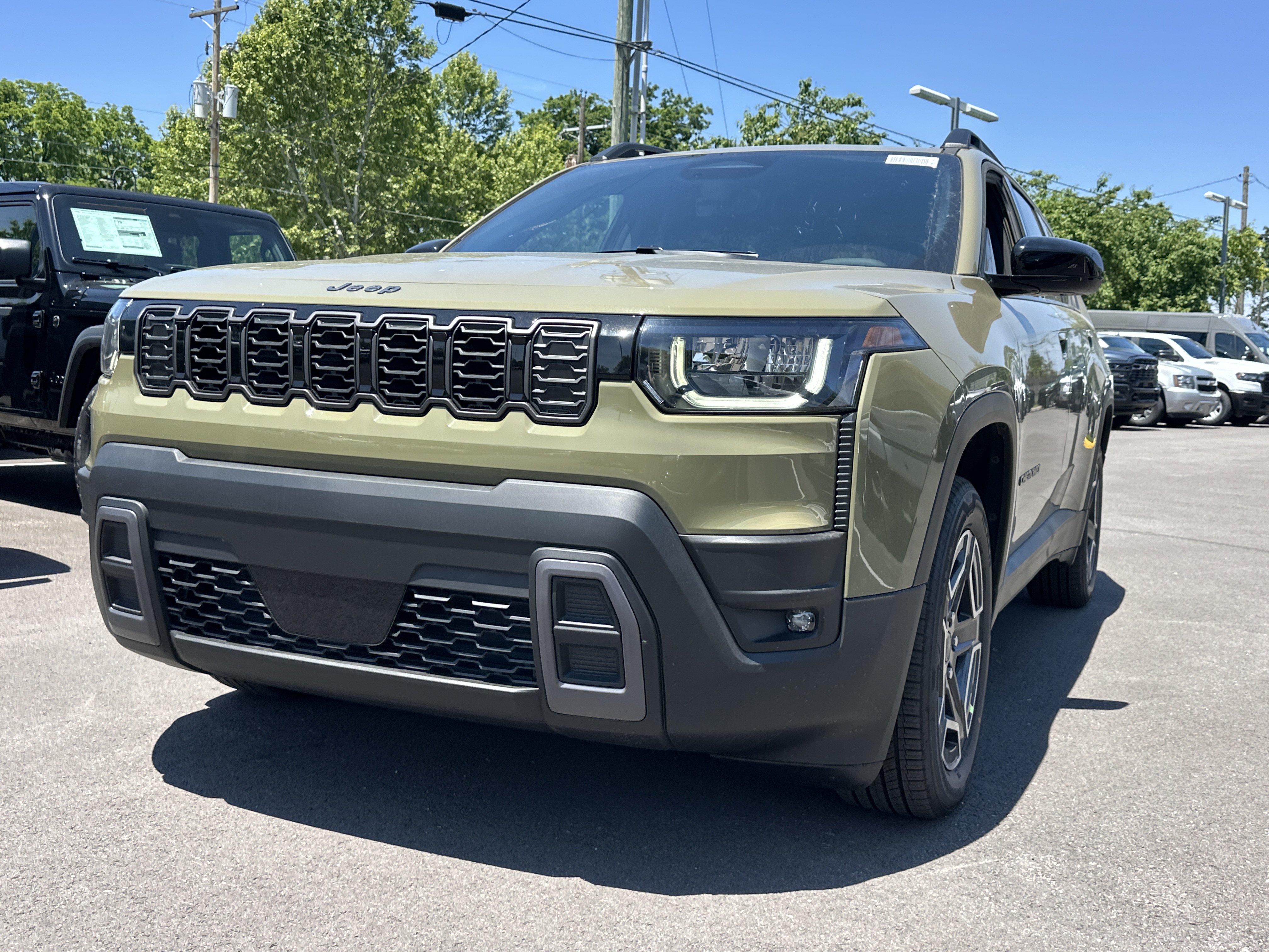 New 2026 Jeep Cherokee Laredo AWD/4WD image 20