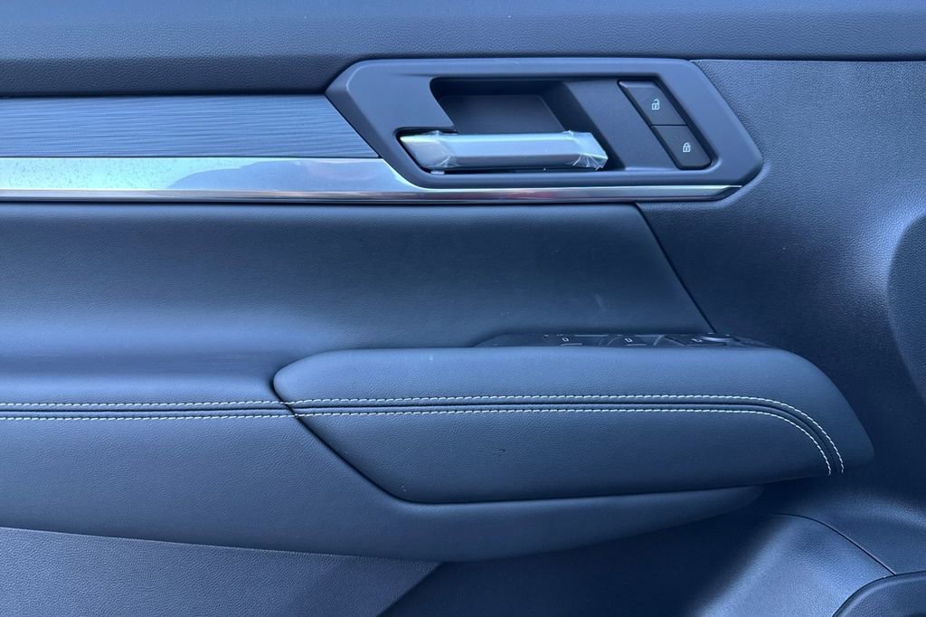 New 2026 GMC Terrain Elevation w/ Black Edition image 8