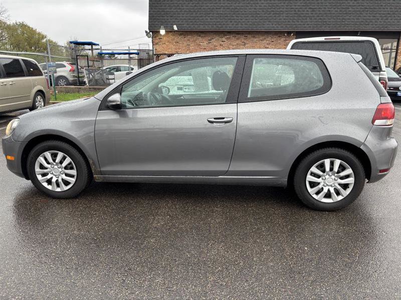 Used 2010 Volkswagen Golf 2-Door image 8