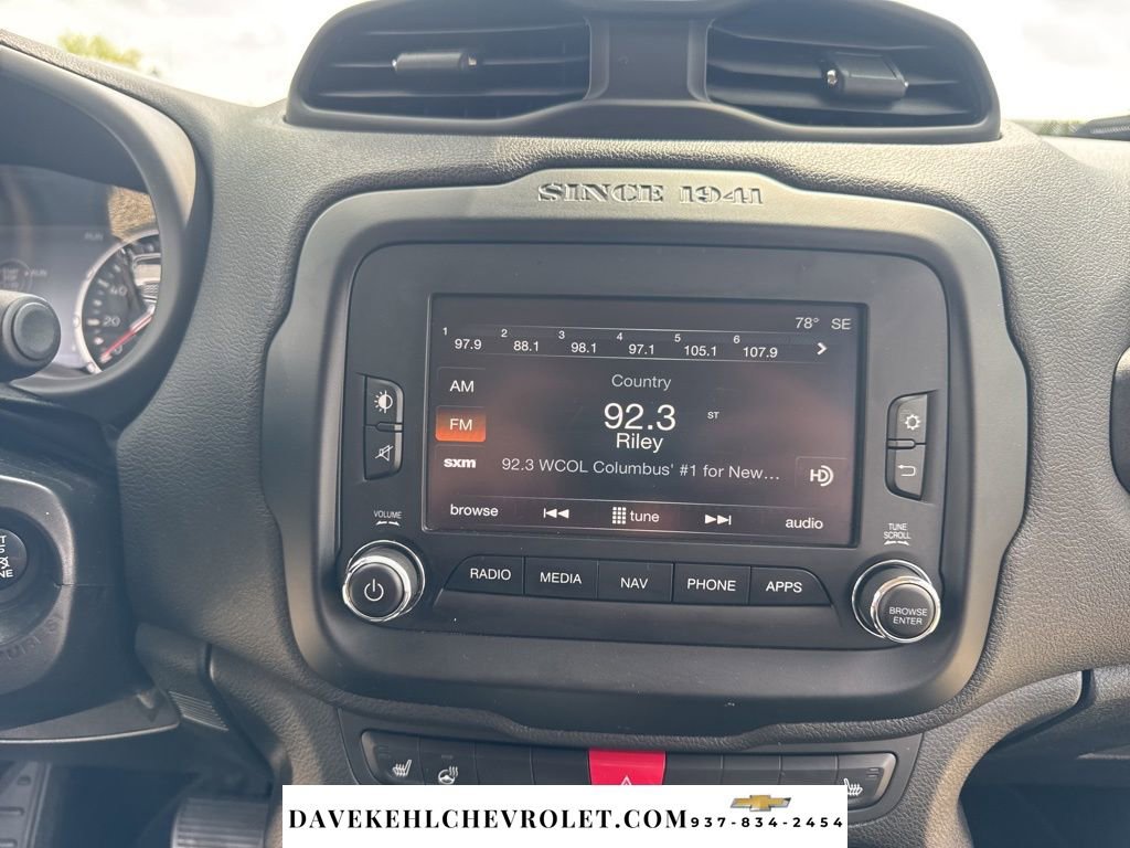 Used 2017 Jeep Renegade Limited image 25