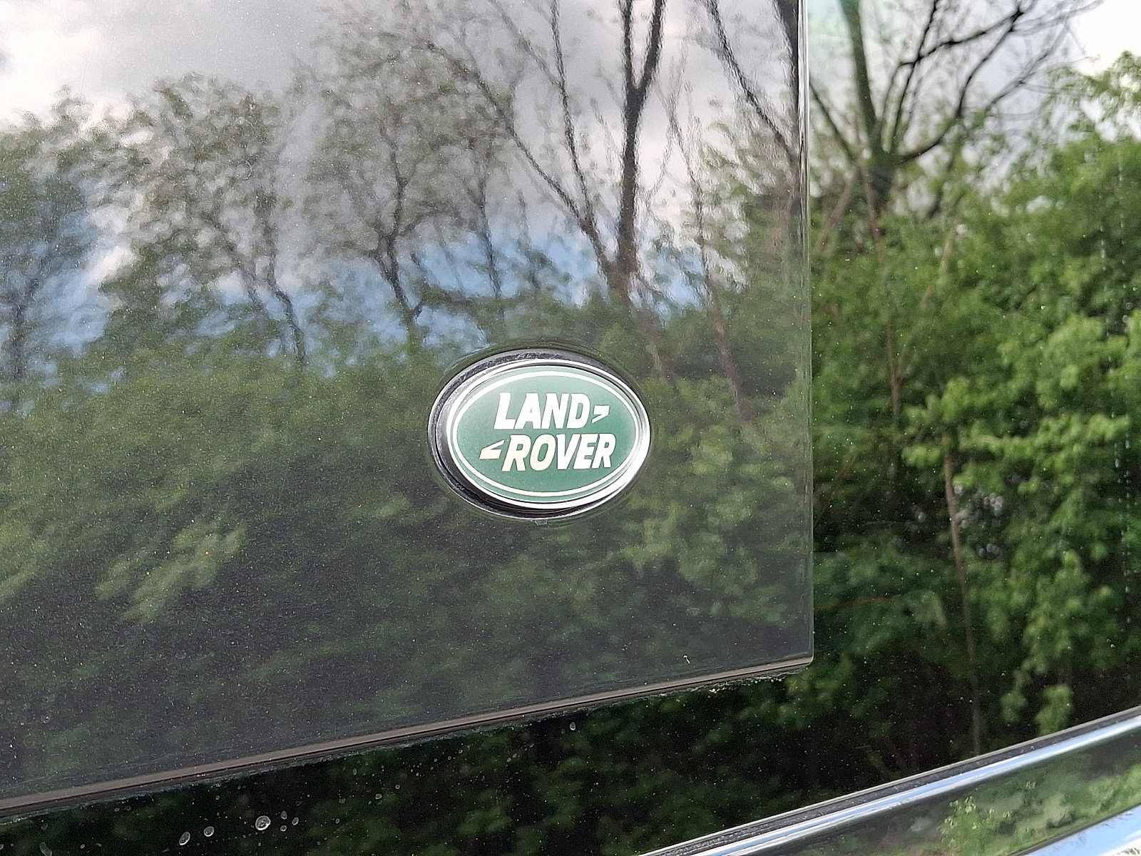 Used 2023 Land Rover Defender 110 SE AWD/4WD image 29
