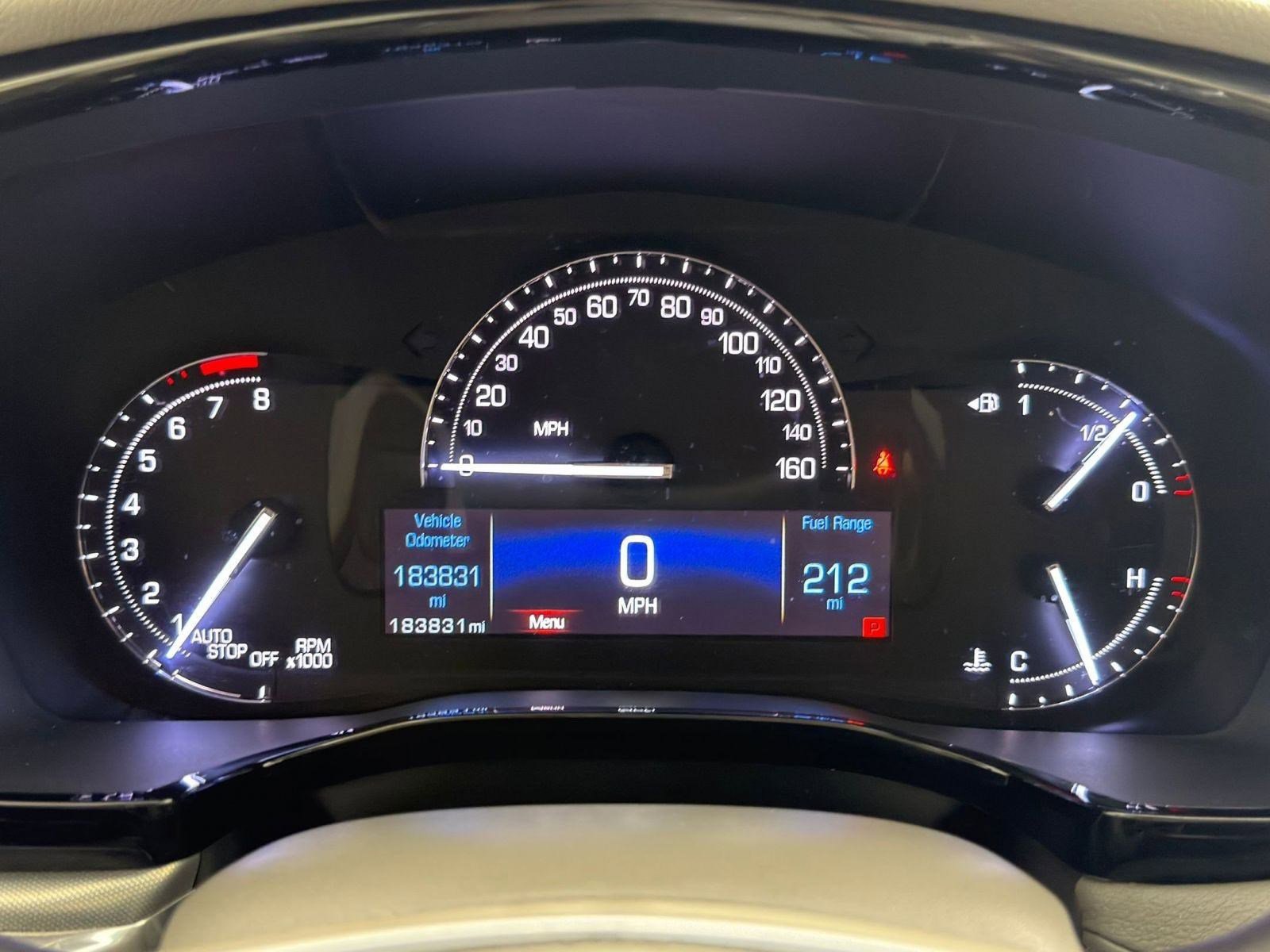 Used 2017 Cadillac XT5 Luxury w/ Driver Awareness Package image 19