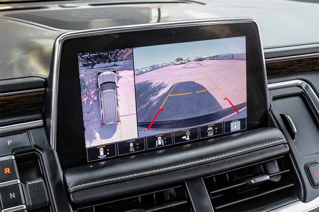 Used 2021 Chevrolet Suburban Premier w/ Premium Package image 21