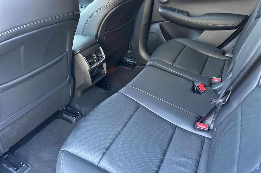 Used 2025 INFINITI QX55 Essential AWD/4WD image 12