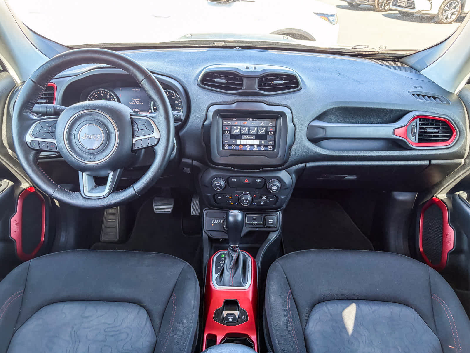 Used 2018 Jeep Renegade Trailhawk w/ Cold Weather Group II image 11