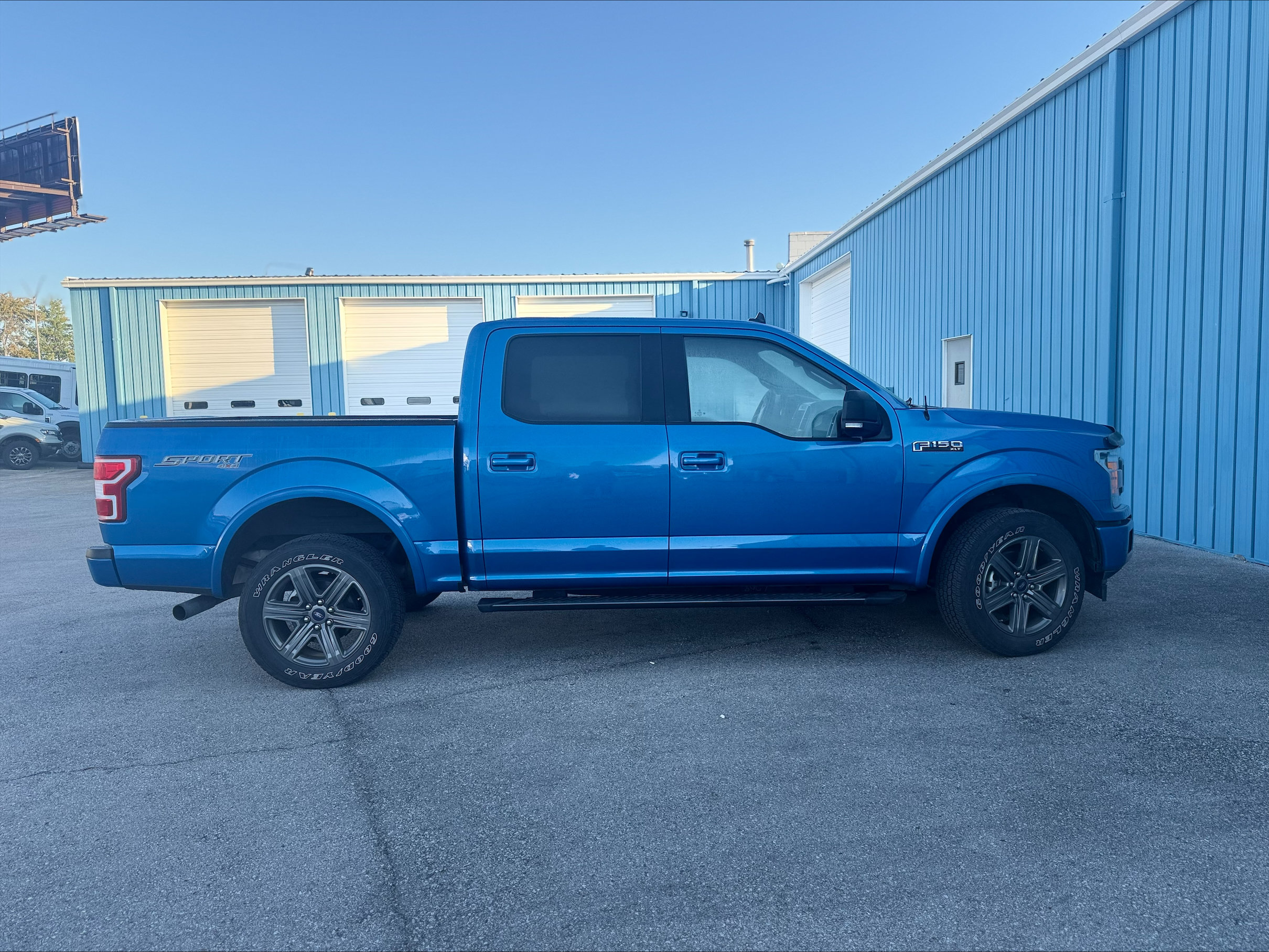 Used 2020 Ford F150 XLT w/ Equipment Group 302A Luxury AWD/4WD image 9