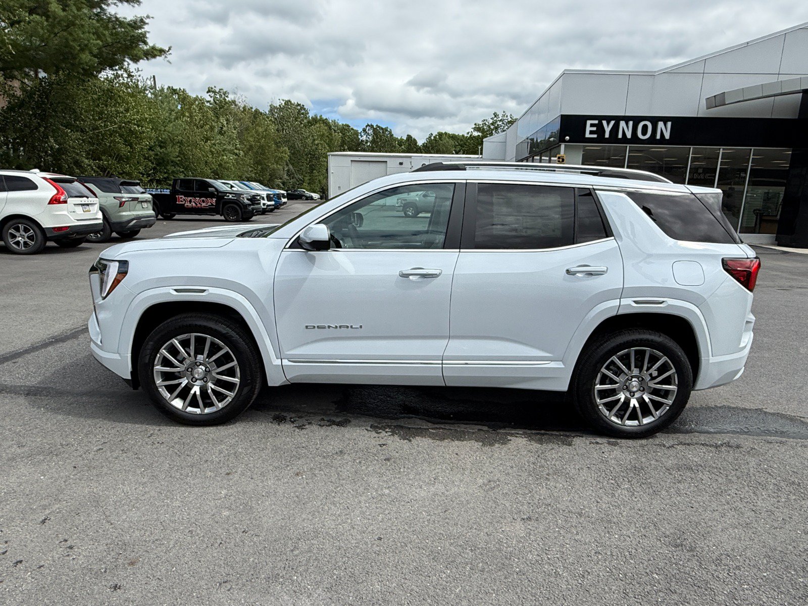 New 2027 GMC Terrain Denali AWD/4WD image 2