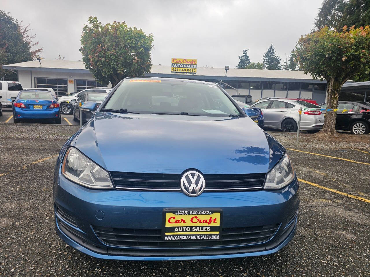 Used 2015 Volkswagen Golf S image 9