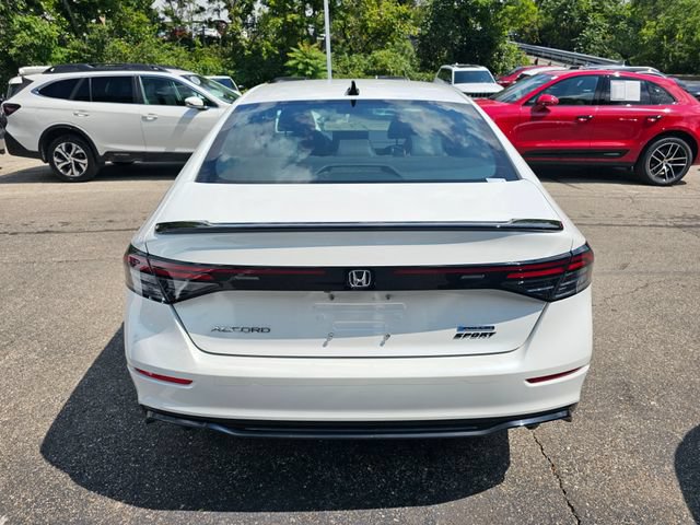 Used 2024 Honda Accord Sport image 4