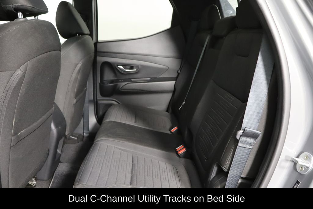 Used 2023 Hyundai Santa Cruz SEL w/ Activity Package FWD image 16