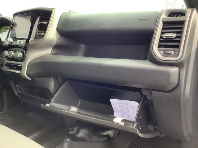 New 2026 RAM 2500 Tradesman w/ Chrome Appearance Group AWD/4WD image 40