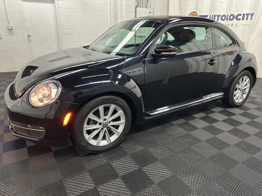 Used 2018 Volkswagen Beetle 2.0T FWD image 2