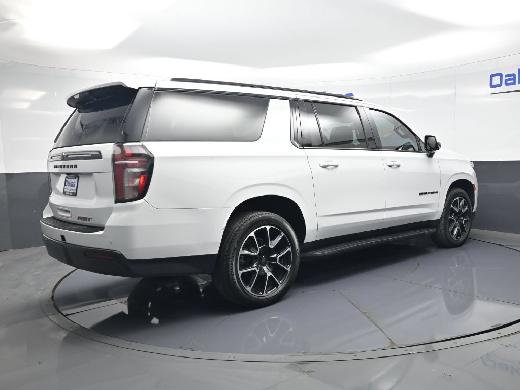 Used 2021 Chevrolet Suburban RST w/ Luxury Package AWD/4WD image 7