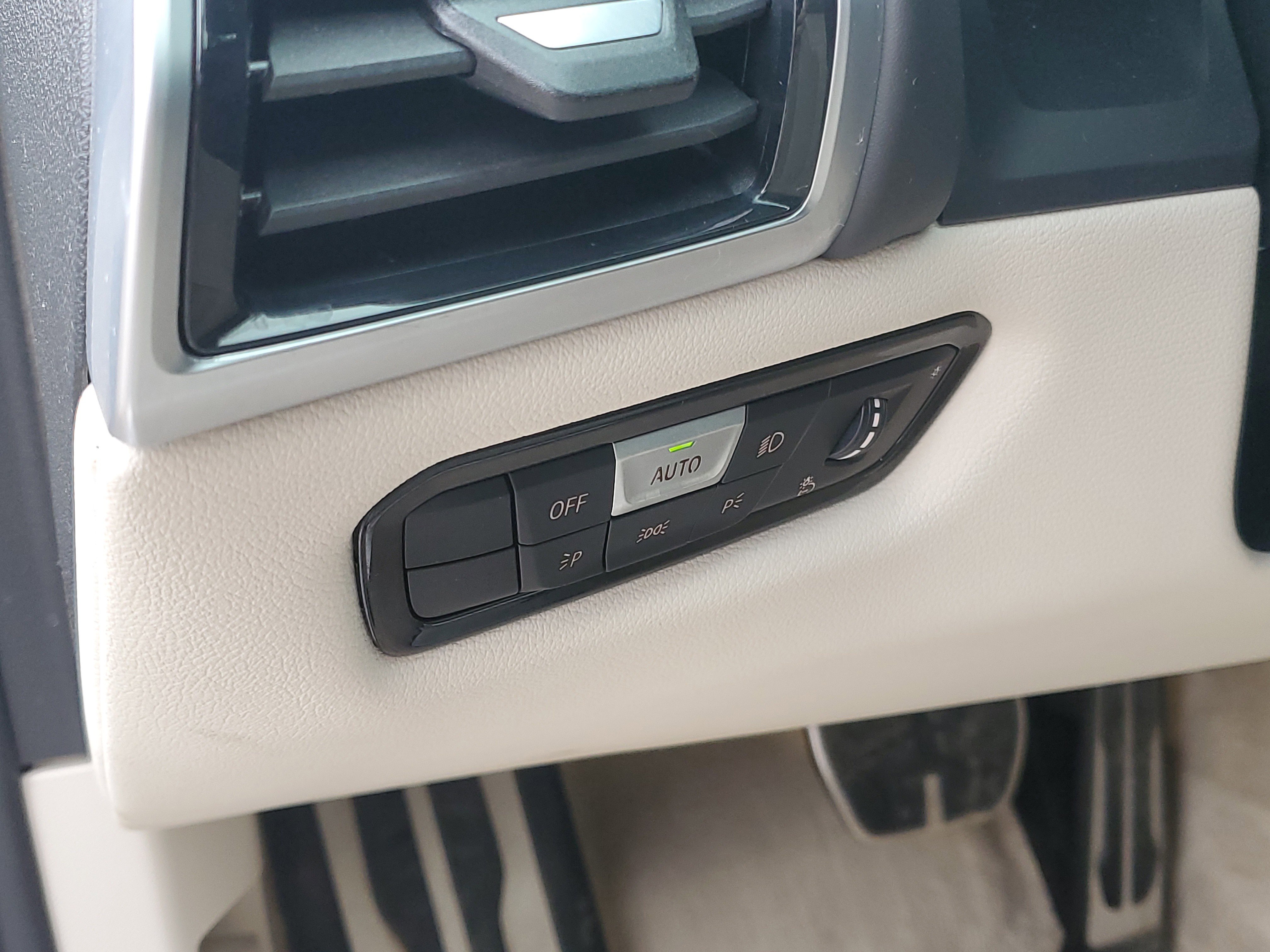 Certified 2023 BMW 840i xDrive Convertible image 10