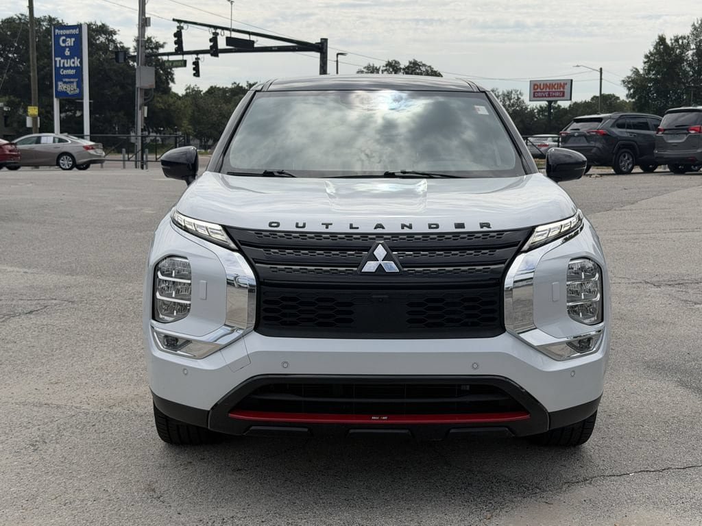 Used 2023 Mitsubishi Outlander SE AWD/4WD image 9