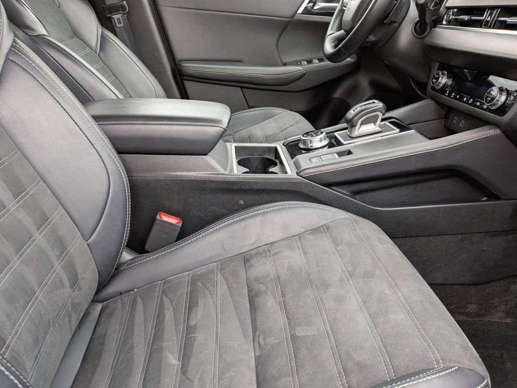 Used 2024 Mitsubishi Outlander SE AWD/4WD image 28