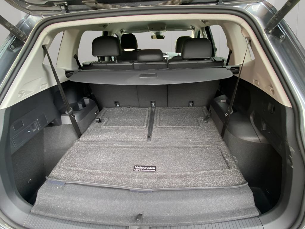 Used 2024 Volkswagen Tiguan SE FWD image 14
