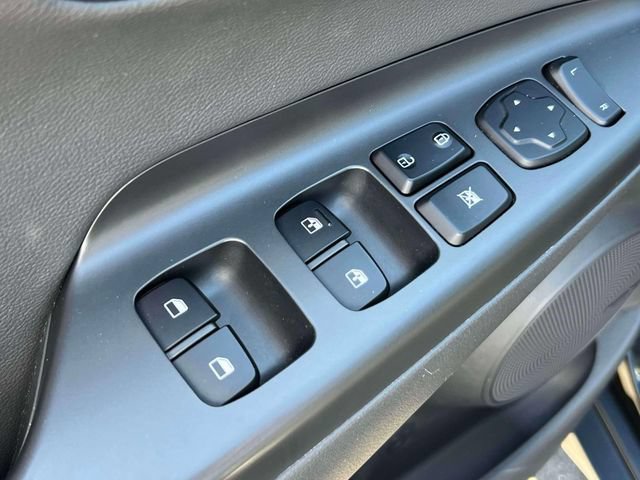 Certified 2023 Hyundai Kona Limited AWD/4WD image 18