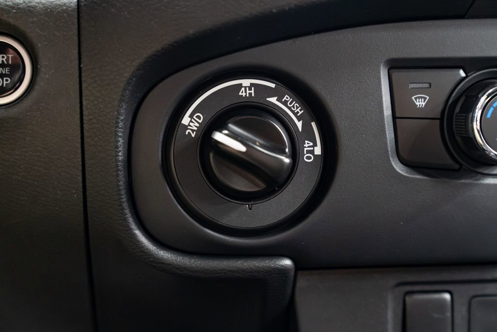 Used 2024 Nissan Frontier PRO-4X image 19