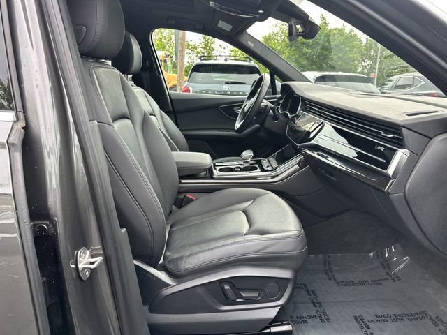Used 2022 Audi Q7 3.0T Premium Plus w/ Premium Plus Package AWD/4WD image 33
