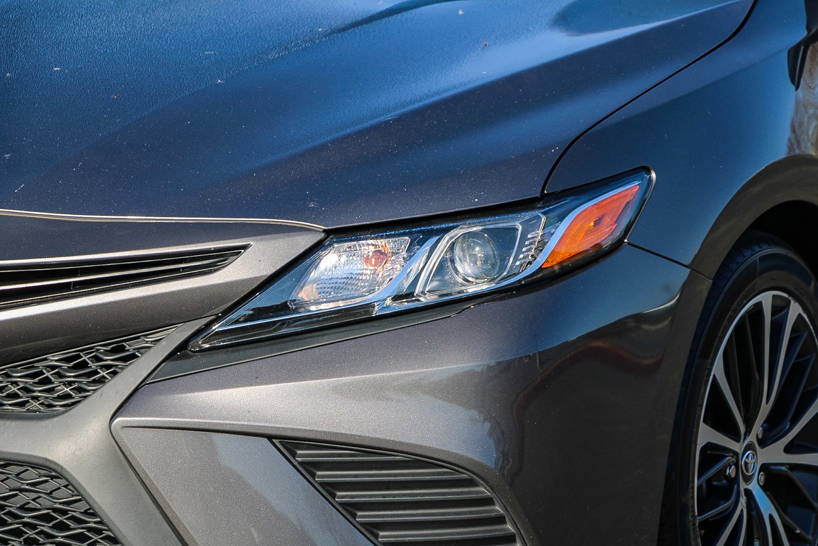 Used 2020 Toyota Camry SE image 8