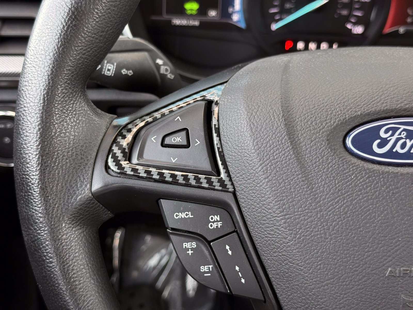 Used 2020 Ford Fusion SE FWD image 23