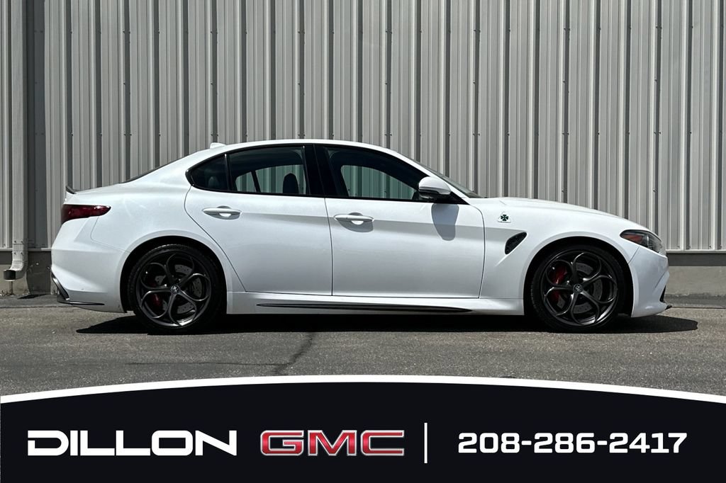 Used 2017 Alfa Romeo Giulia Quadrifoglio RWD image 3