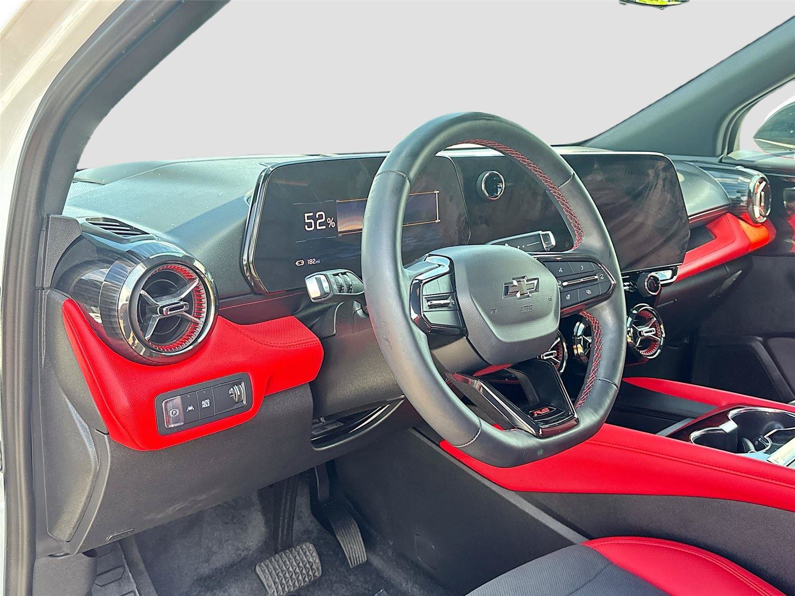 Used 2024 Chevrolet Blazer EV RS RWD image 9