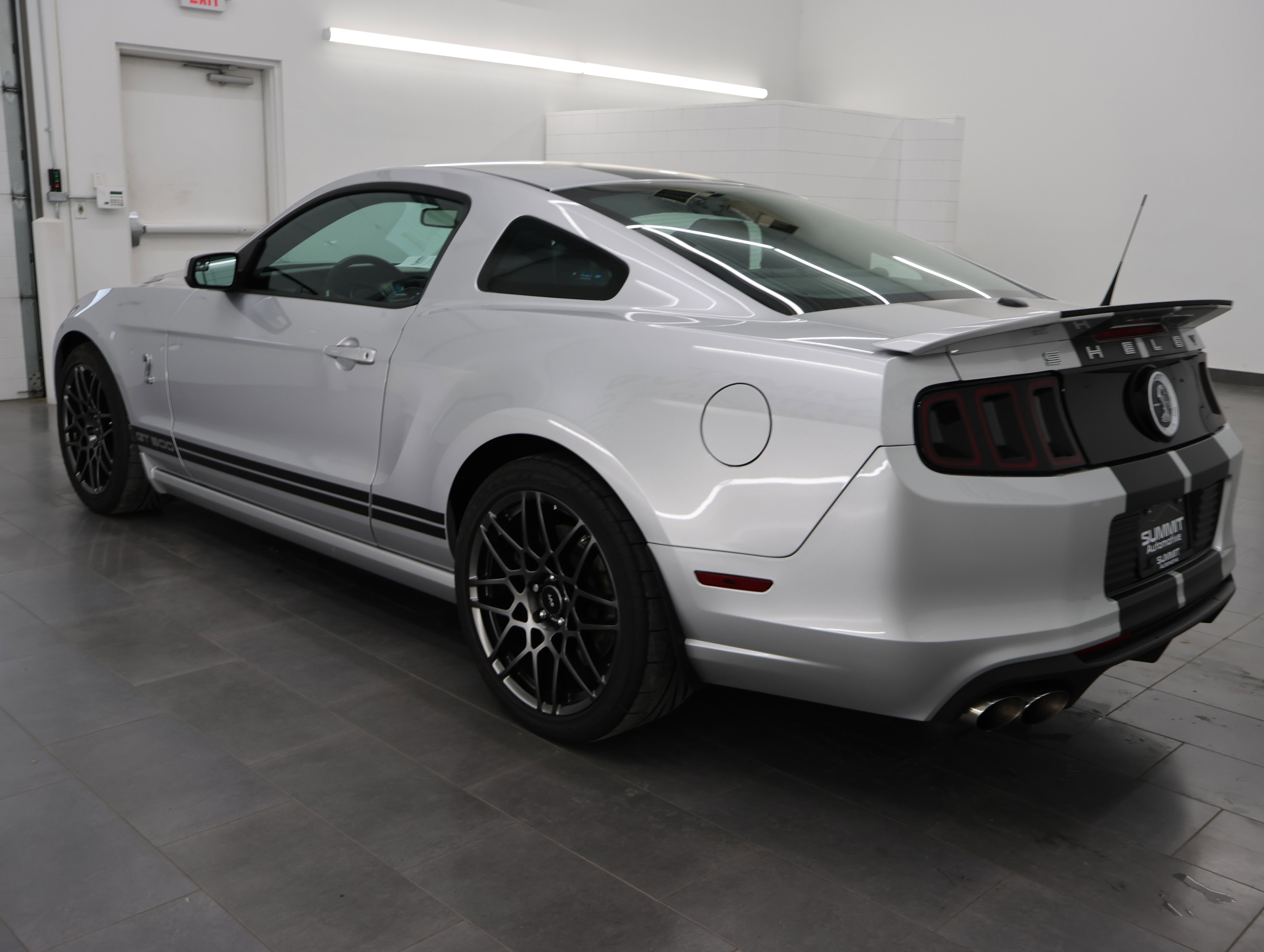 Used 2014 Ford Mustang Shelby GT500 w/ Equipment Group 821A RWD image 6