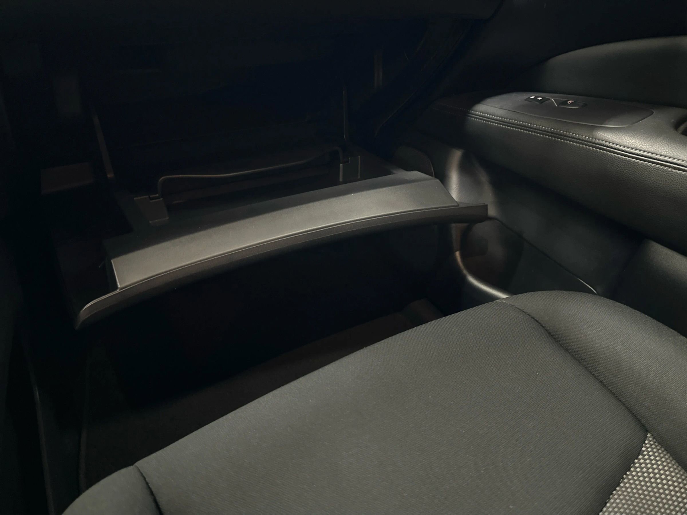 Used 2019 Nissan Pathfinder SV image 24