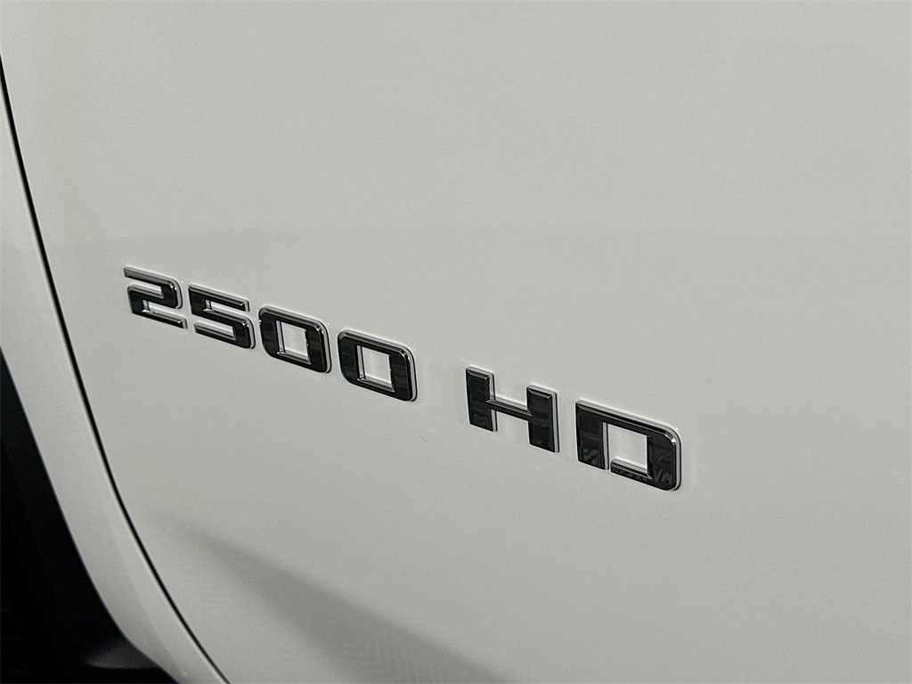 Used 2024 Chevrolet Silverado 2500 LT image 28