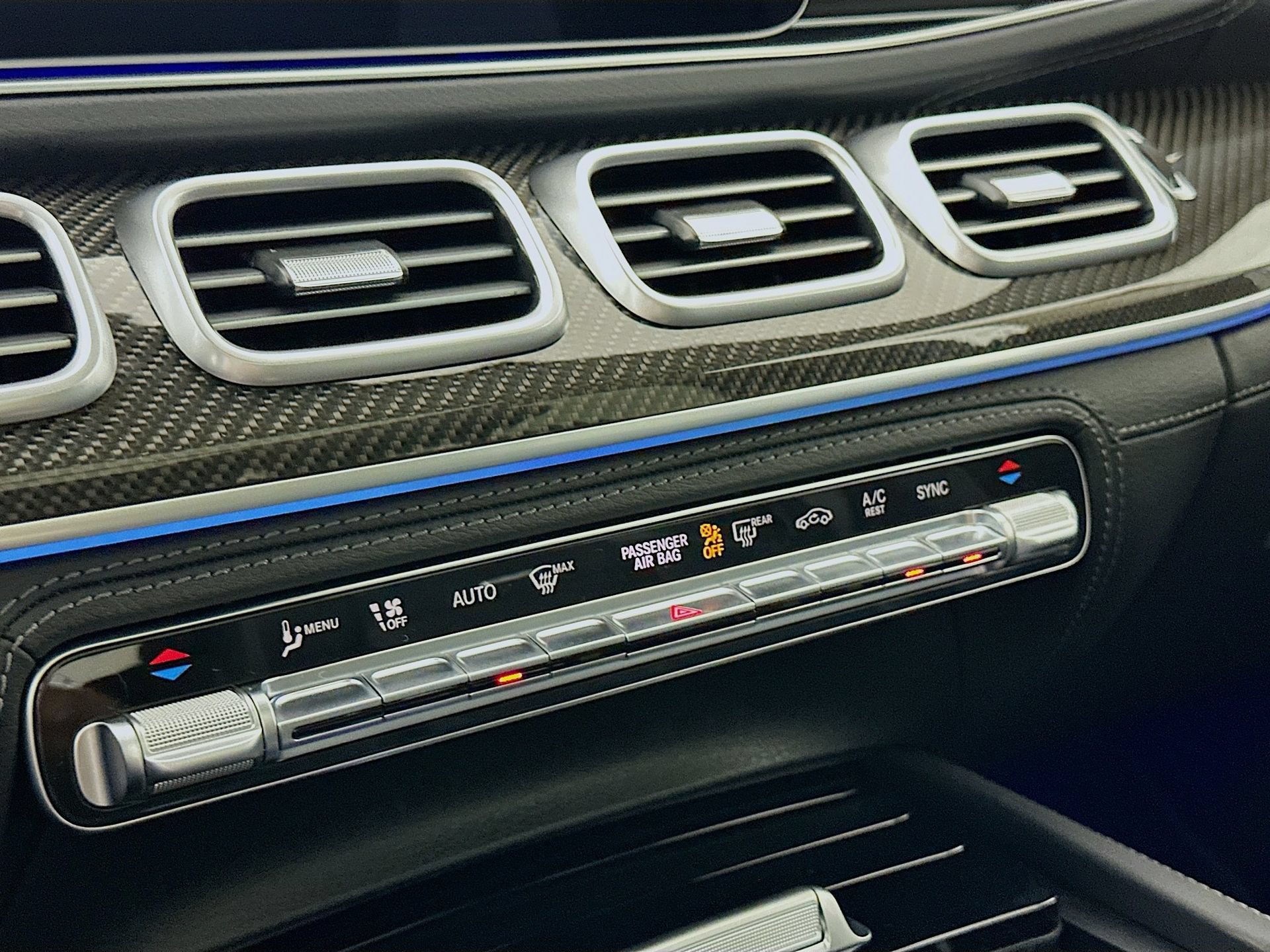 New 2026 Mercedes-Benz GLE 53 AMG 4MATIC image 17