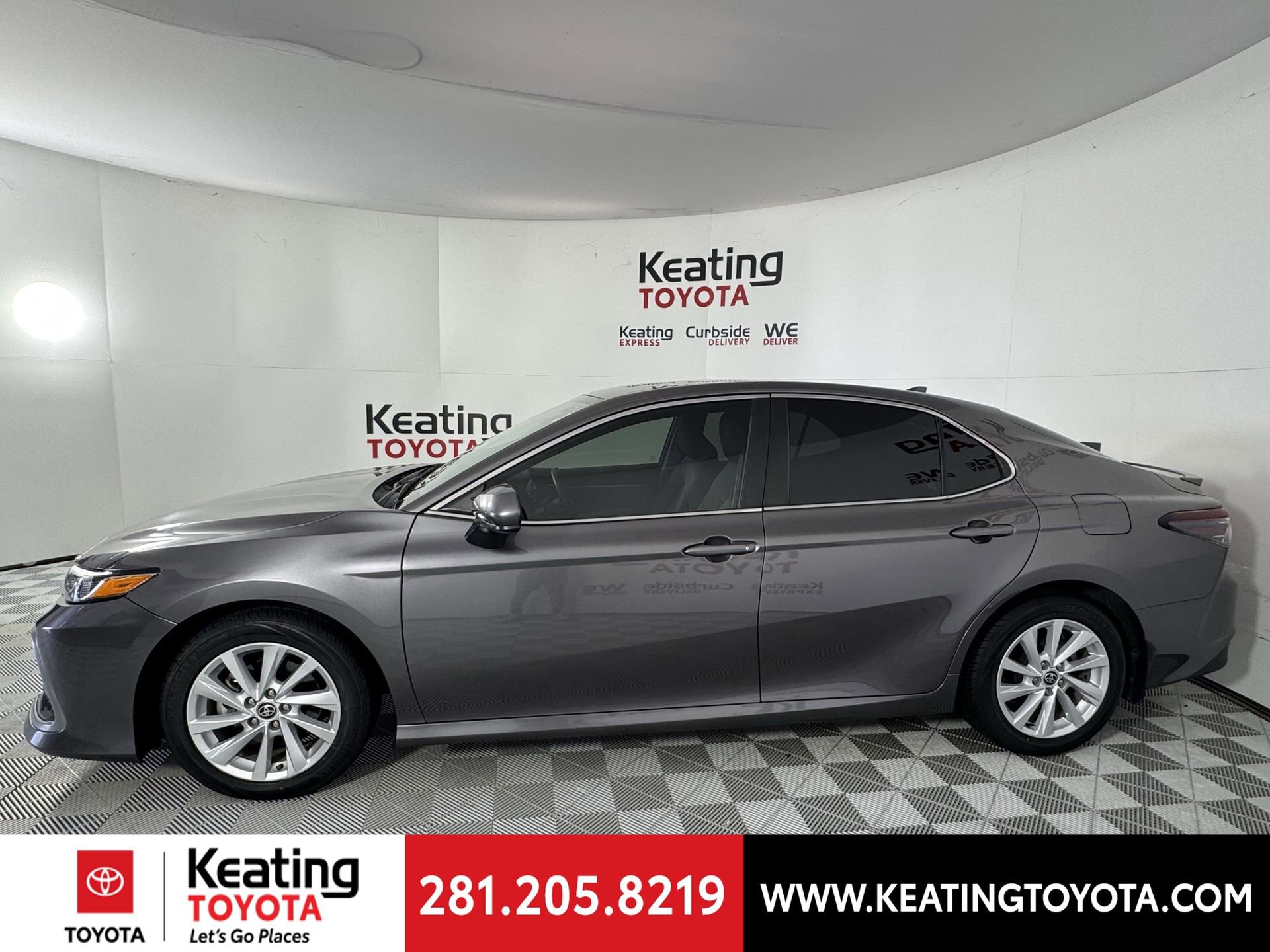 Used 2022 Toyota Camry LE image 8