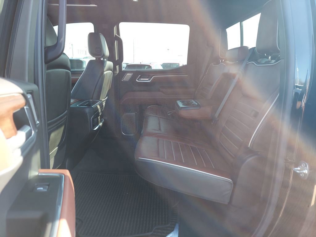 Used 2025 GMC Sierra 1500 Denali Ultimate image 30