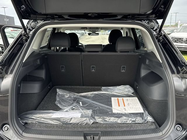 New 2026 Volkswagen Tiguan S FWD image 10