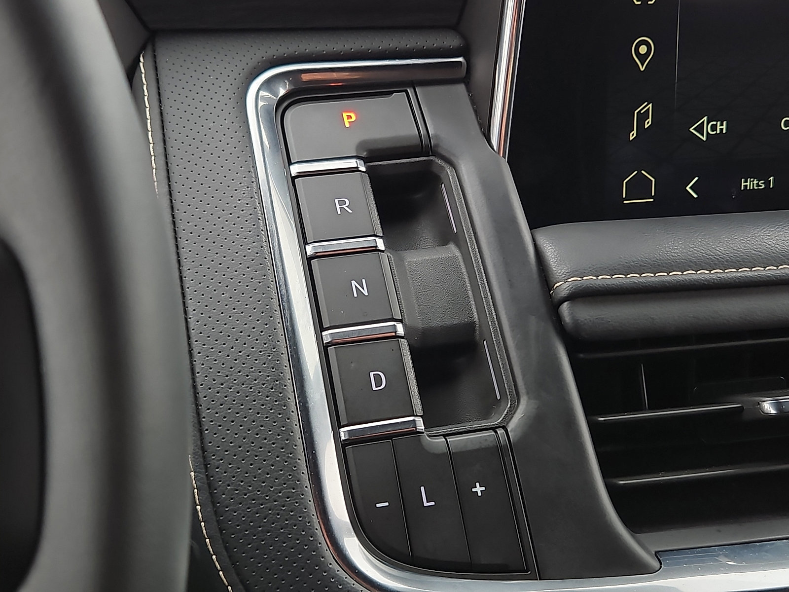 Certified 2024 GMC Yukon XL SLT image 14