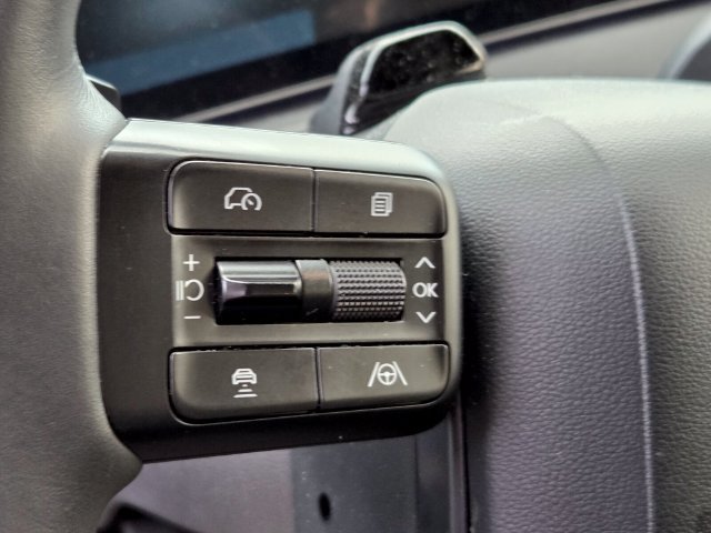 Used 2025 Hyundai Santa Fe Calligraphy AWD/4WD image 7