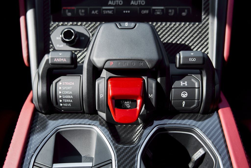 Used 2024 Lamborghini Urus S image 72