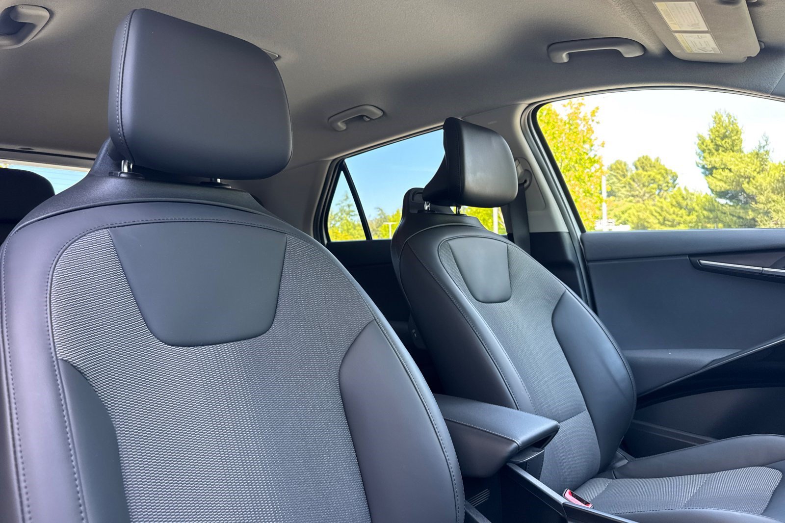 Used 2023 Kia Niro Wind FWD image 31