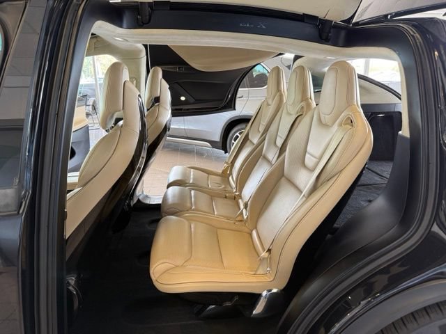 Used 2016 Tesla Model X 90D AWD/4WD image 3