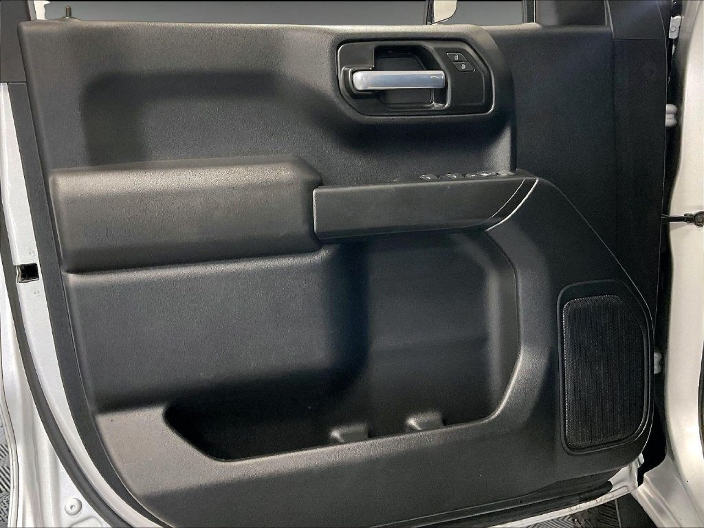 Used 2021 Chevrolet Silverado 1500 Custom AWD/4WD image 9