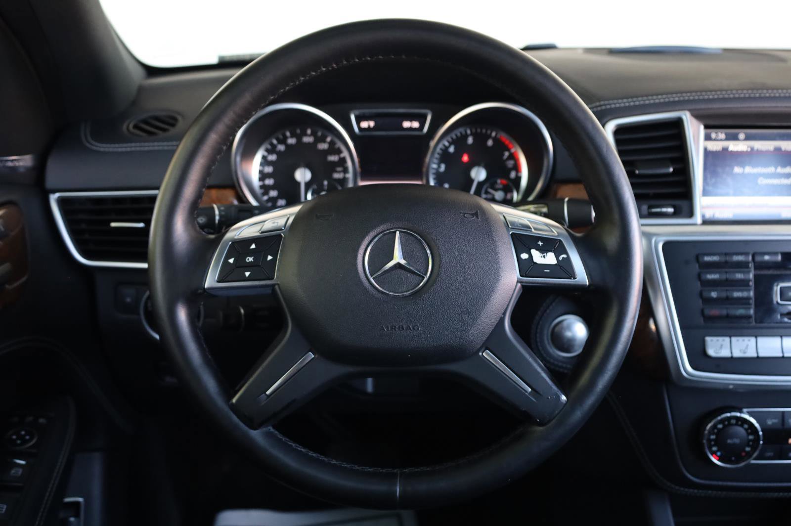 Used 2013 Mercedes-Benz ML 550 4MATIC image 31