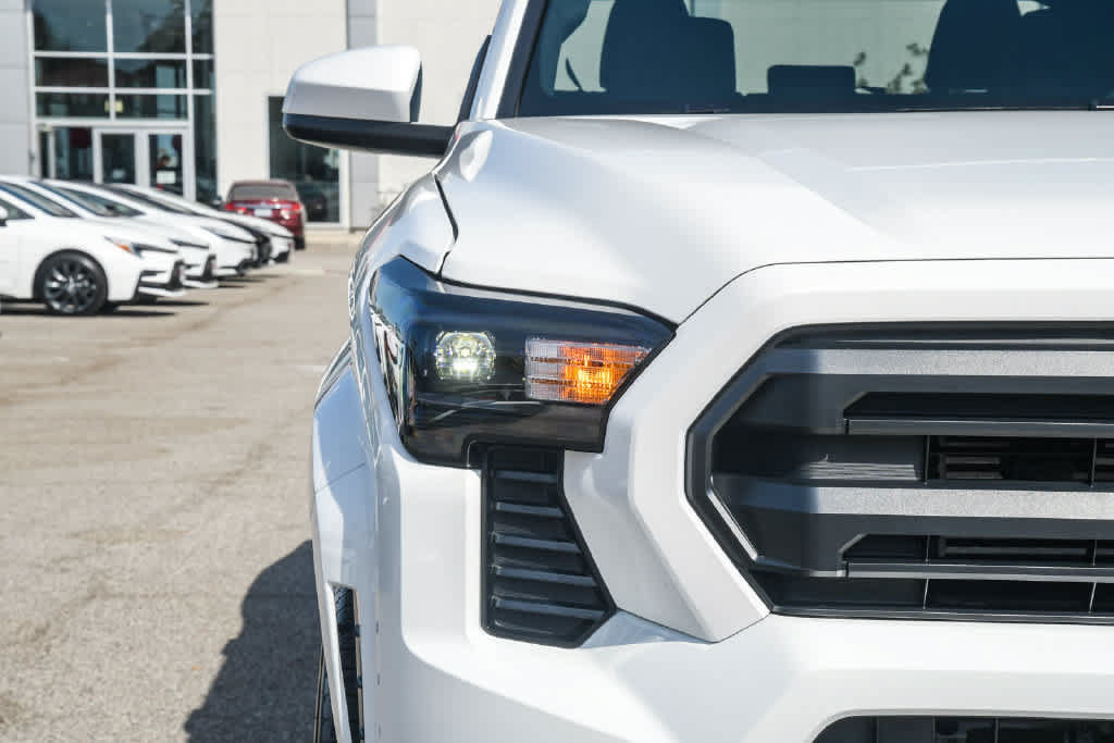 New 2026 Toyota Tacoma SR5 AWD/4WD image 4