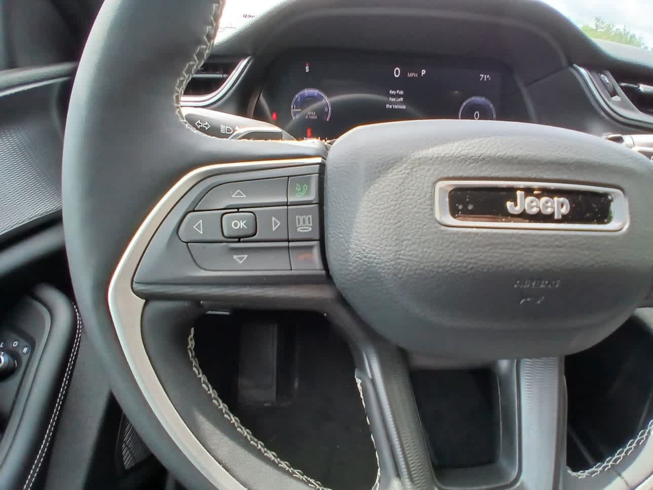 New 2025 Jeep Grand Cherokee L Laredo AWD/4WD image 22
