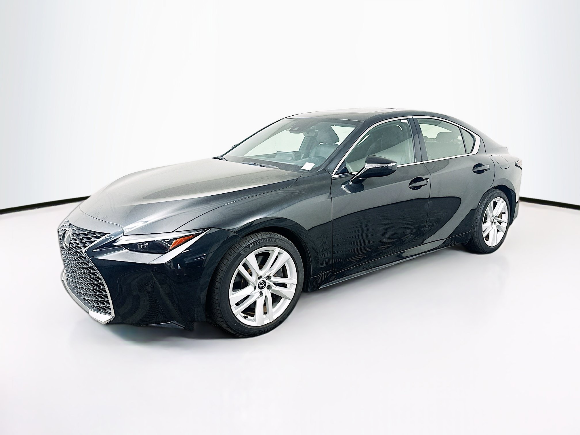 Used 2024 Lexus IS 300 w/ Comfort Package RWD image 3