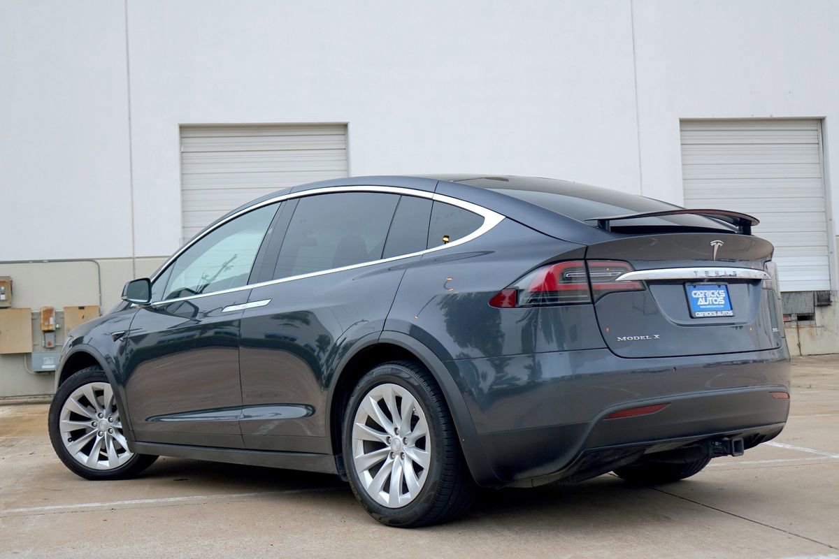 Used 2018 Tesla Model X 100D AWD/4WD image 4