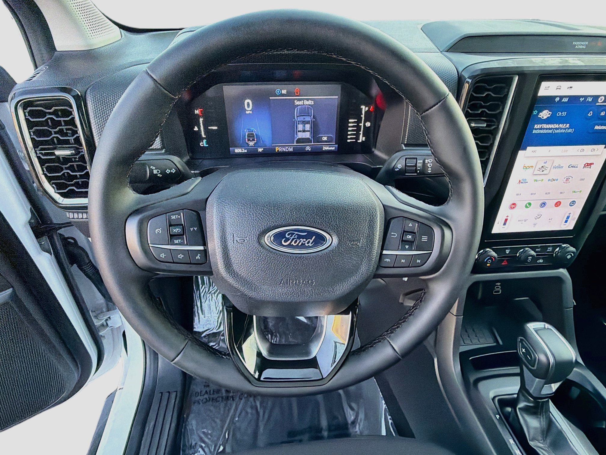 Used 2025 Ford Ranger XLT w/ Black Appearance Package RWD image 36